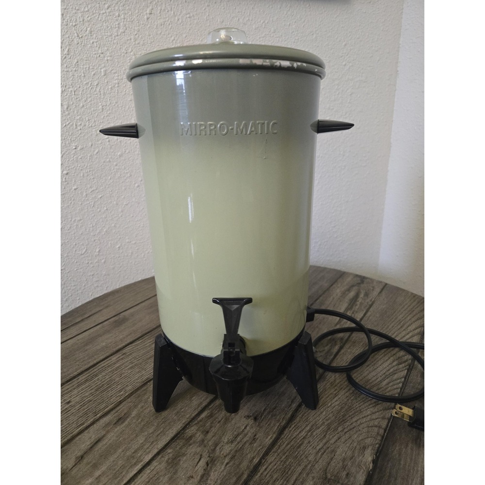 Vintage Mirro-Matic Avocado Green Aluminum 22-Cup Electric Percolator M-9294-37